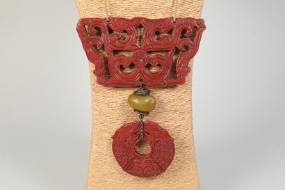 null CLAIRE DEVE Paris

Long collier lacet à pendentif d'inspiration chinoise en...