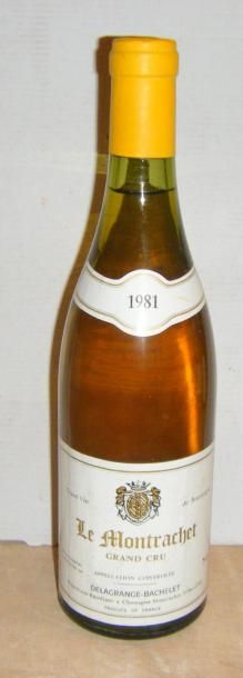 null 1 bouteille MONTRACHET - DELAGRANGE BACHELET 1981 Etiquette très légèrement...