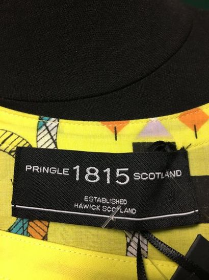 null PRINGLE 1815 SCOTLAND

Robe d'été à double bretelles en coton jaune acidulé...