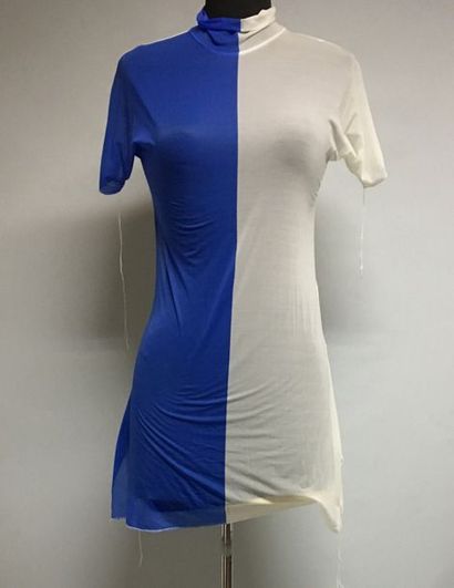 null YOHJI YAMAMOTO
Long tee shirt en nylon bi-colore bleu et blanc - Taille 38