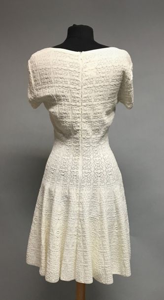 null ANONYME

Robe tennis à volants en coton ivoire - Taille 38