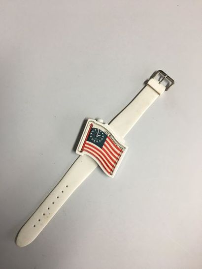 null Montre bracelet en plexi blanc " AMERICA 2000th BIRTHDAY (1776-1976) - Longueur...