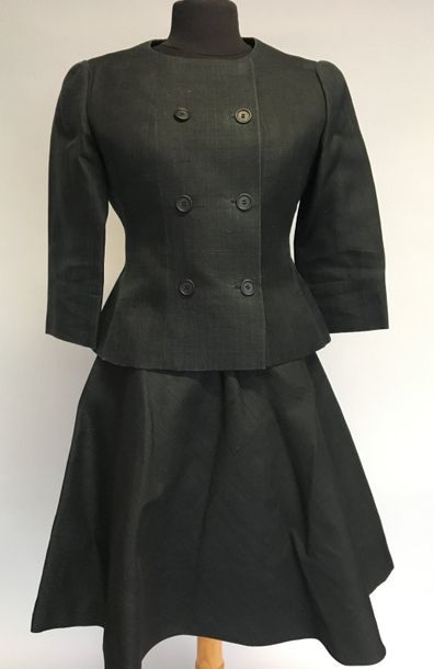 null NINA RICCI Paris 

Ensemble Robe sans manches à noeuds d'épaule et Veste courte...