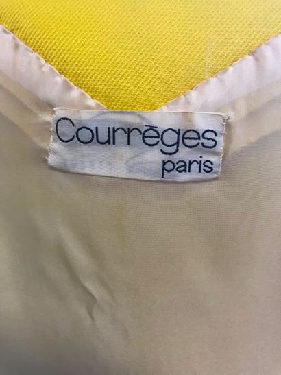 null COURREGES Paris n° 102322 

Robe chasuble en lainage jaune citron - taille ...
