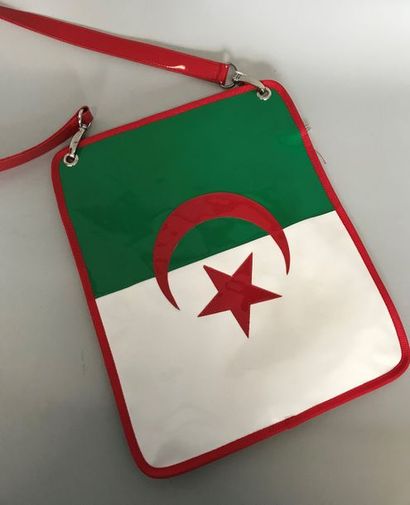 null GILSON MARTINS 

Sac à bandoulière représentant le drapeau algérien en skai...
