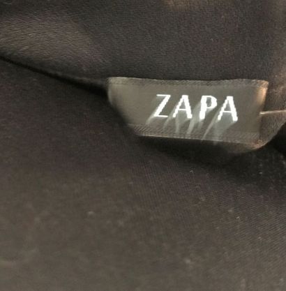 null ZAPA 

Robe plissée à bretelles en fibre composite noire - taille 42