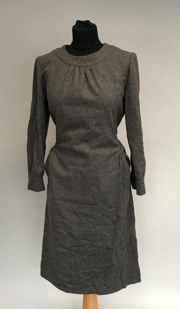 null NINA RICCI 

Robe en flanelle grise - taille 40
