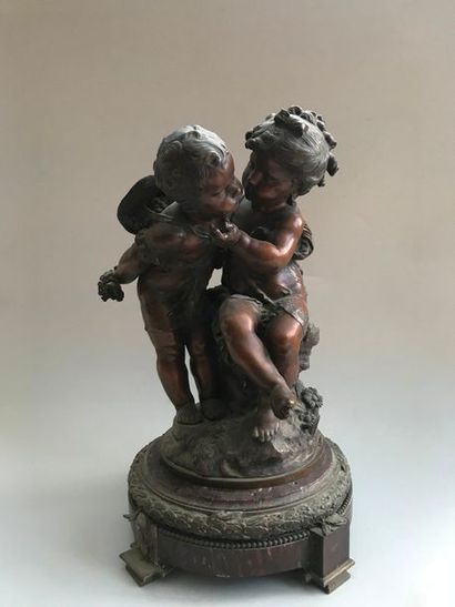 null Mathurin MOREAU (1822-1912) d'après

Deux jeunes amours 

Sculpture en bronze...