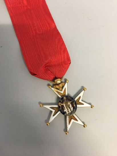 null Croix de l'ordre de St Louis en or. Les fleurs de lys ont été retirées sous...