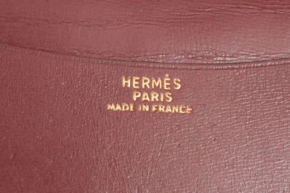 null HERMES Paris Made in France

Couverture d'agenda en box Bordeaux, surpiqures...