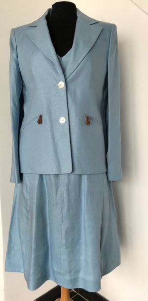 null HERMES Paris Made in France 

Longue robe chasuble avec veste en lin bleu turquoise,...
