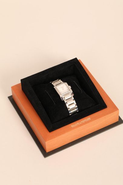 null BAUME et MERCIER Genève 

Bracelet montre de dame en acier diamètre 5,5 cm (dans...