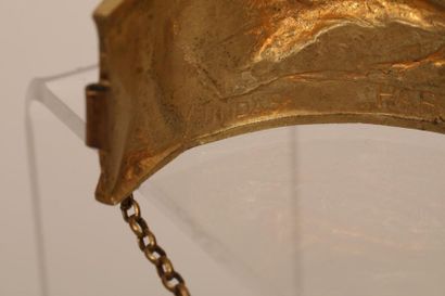 null YVONNE TINDAS Paris Cave Canem 

Bracelet rigide articulé en bronze doré - Largeur...