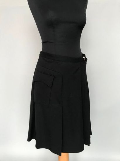 null BALENCIAGA Paris 

Jupe en lainage noir plissée - taille 36