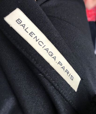 null BALENCIAGA Paris 

Jupe en lainage noir plissée - taille 36