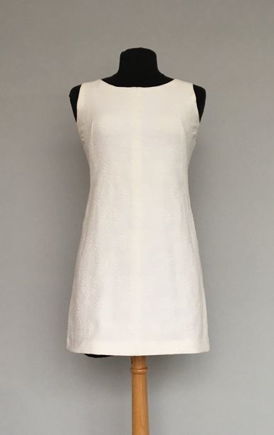 null Robe sans manches en piqué de coton blanc à motif marguerite circa 60 - taille...