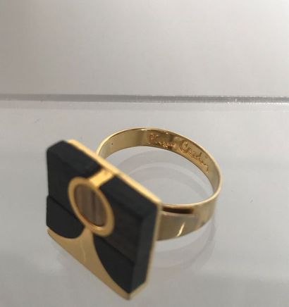 null PIERRE CARDIN 

Bague moderniste réglable en métal doré et bois précieux - TDD...