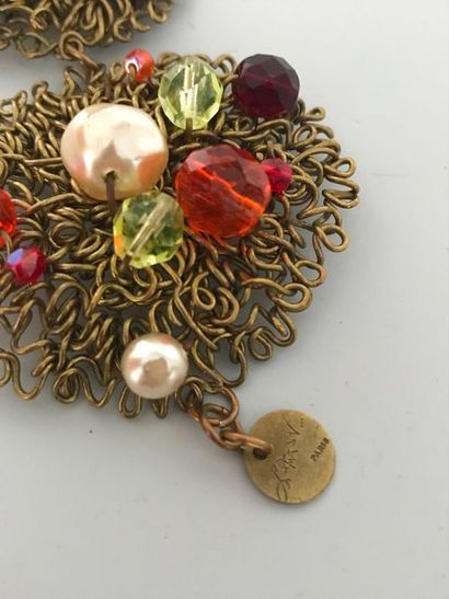 null HISTOIRE DE VERRE 

Bracelet composé de motifs en fils de laiton ornés de perles...
