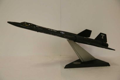 null LOOKHEED SR71 BLACKBIRD USAF. - Modèle militaire en métal peint, longueur 32...