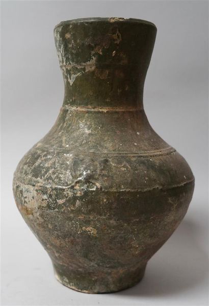 Chine Dynastie Han (206 av JC-220 ap JC)

vase...