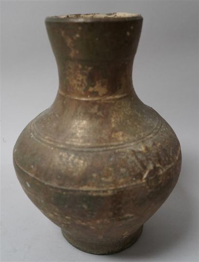 null Chine Dynastie Han (206 av JC-220 ap JC)

vase de forme Hu en terre cuite à...