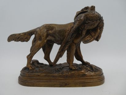 null DUBUCAND Alfred (1828-1894), "Chien rapportant un faisan vénéré.", bronze à...