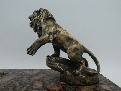 null MARX Maurice Roger (1872-1956), "Lion Peugeot" bronze argenté socle en granit,...