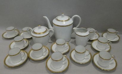 null HAVILAND Limoges service à café en porcelaine blanc et or comprenant douze tasses...