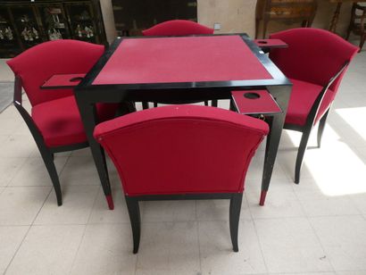null COUNOT-BLANDIN Pierre Editeur, table et série de quatre fauteuils bridge laqués...