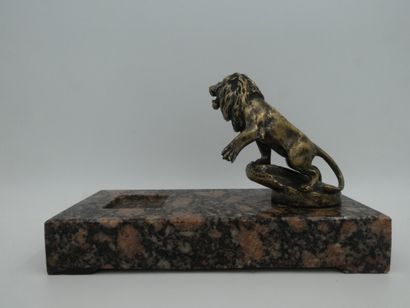 null MARX Maurice Roger (1872-1956), "Lion Peugeot" bronze argenté socle en granit,...