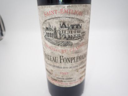 null SAINT EMILION GRAND CRU CLASSE, Château Fonplègade 1981 (10-bouteilles).