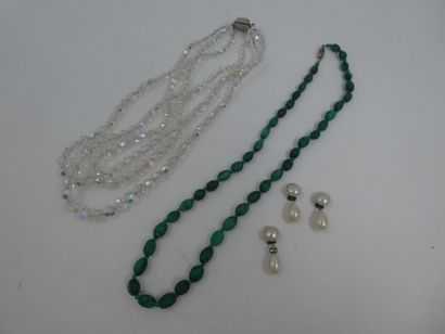 null LOT bijoux fantaisie : collier en pierres du Rhin, collier perles de verre malachite...