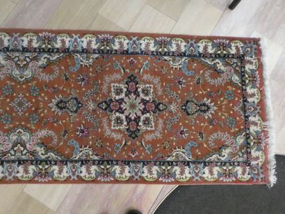 null Un tapis galerie, IRAN, 400 x 82 cm (bords élimés)