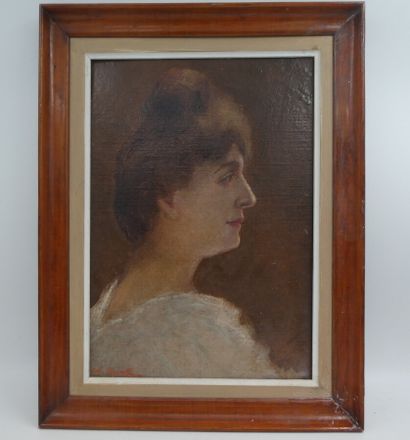 null DEVILLIE Charles (1850-1905), "Portrait de femme de profil", Huile sur toile...