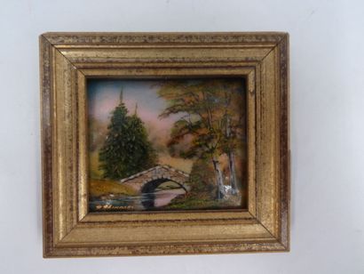 null RATHONIE P. Limoges, "paysage au pont" émaux peints signée en bas à gauche ,...