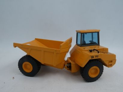null Scale model 1:35 tracteur de chantier jaune JCB 712