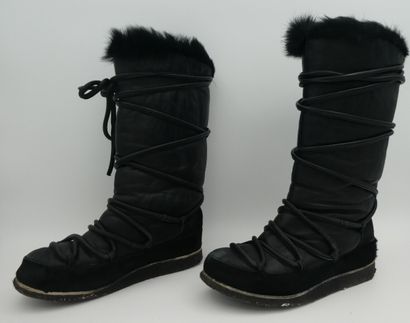 null FREE LANCE pair of black leather boots with laces, T 38
