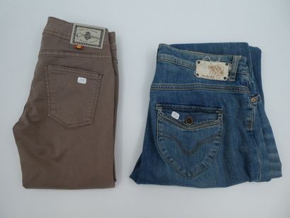 null LOT deux pantalons : CIMARRON jeans en toile marron T 14, WEEKEND Max Mara pantalon...