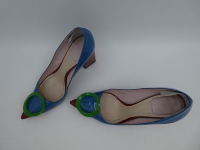 null Christian DIOR, pair of pumps in caramel and blue patent with green buckle marked,...