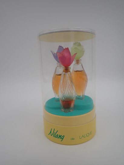 null NINA RICCI, année 1990, Nilang de Lalique, lot conprenant trois diminutifs parfums...