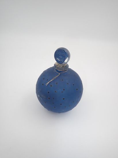 null WORTH - "In the night" (1924)

Bottle model "Boule Majestic" in colorless glass...