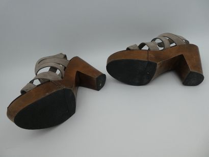 null Robert CLERGERIE, pair of sandals in beige suede with wooden soles and heel,...