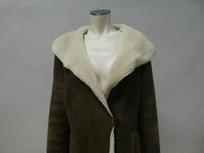null Mac DOUGLAS, sheepskin coat with hood, S.38
