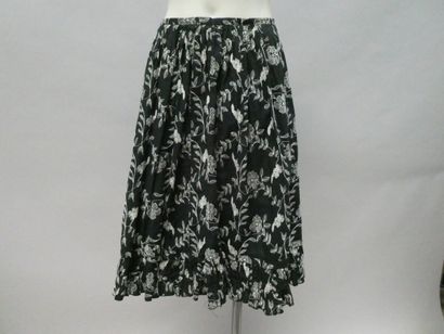 null MAX MARA, black cotton skirt with beige embroidery, S38 (label removed)