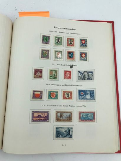 null Collection de timbres Suisse en 5 albums de 1900/1980 grande majorité de timbres...