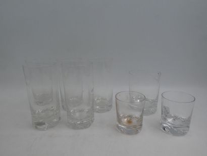 null DAUM, France, huit verres en cristal modèle Blanzey : deux à Porto, cinq flûte...