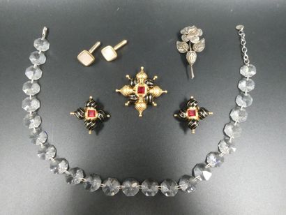 null LOT bijoux fantaisie : VOGLINE PARIS un collier en cristal longueur 40 cm, une...