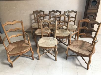 null SALON PROVENCAL comprenant six chaises et deux fauteuils paillés
