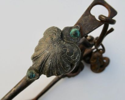 null Officer's iron bridle bit with rare pewter bosses with scallop shell design,...