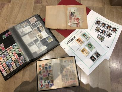 null LOT PHILATELIE 2 albums timbres neuf et oblitérés divers France et étranger...